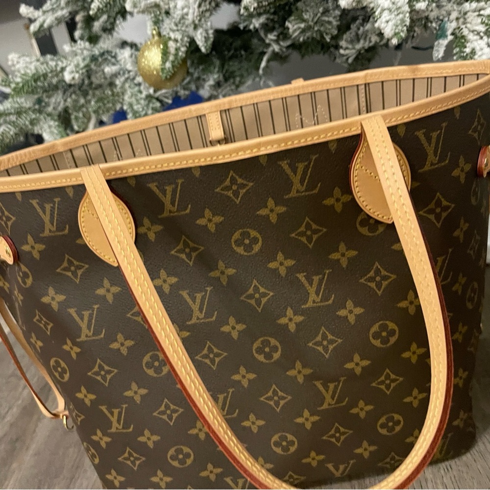 Louis Vuitton Monogram Canvas Neverfull MM Tote NEW